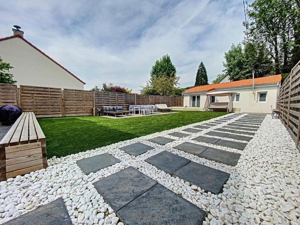 Spa Jungle Le Mesnil-Saint-Denis المظهر الخارجي الصورة